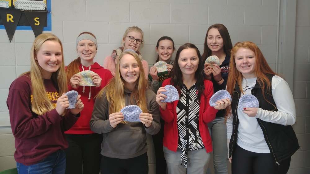 FBLA members give to others this Holiday Season